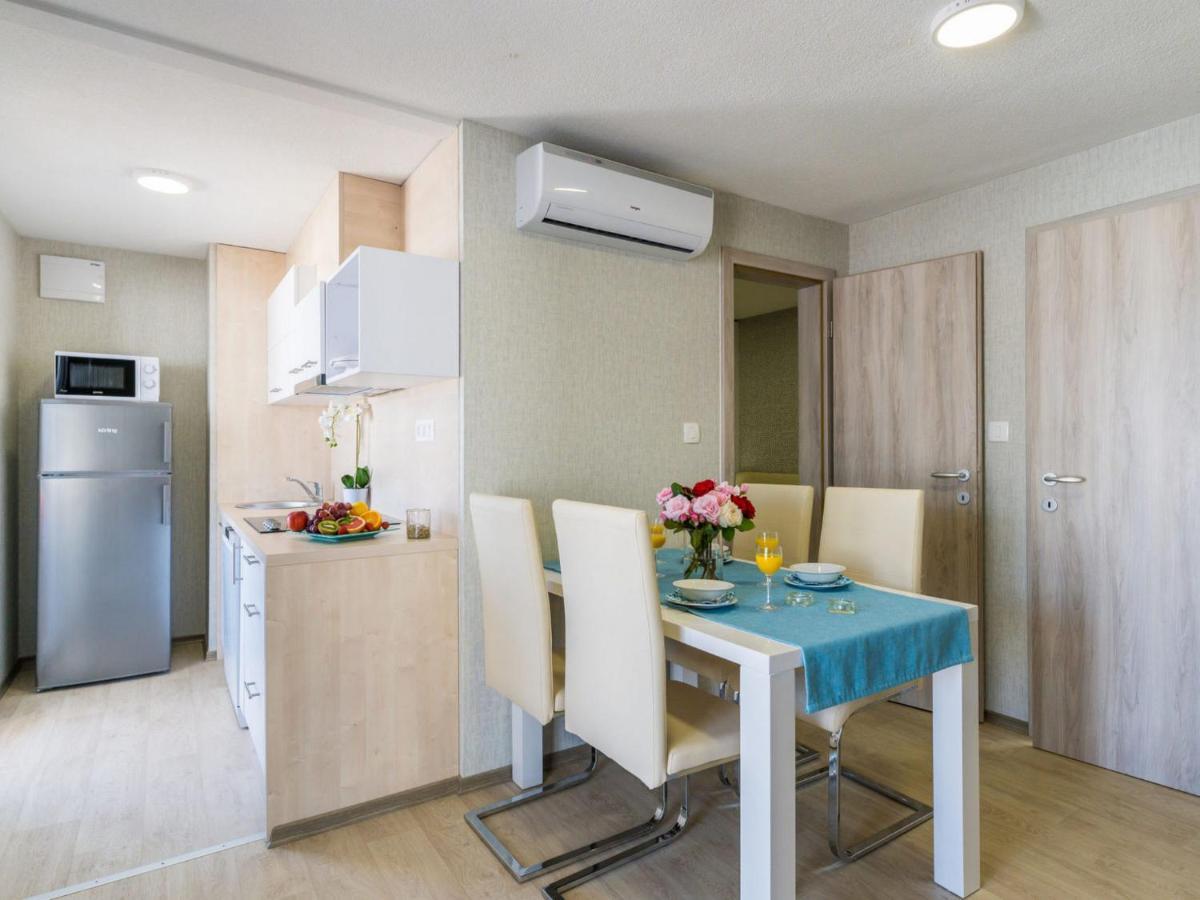 Holiday Home Seaside Mobile Home By Interhome Шіло Екстер'єр фото